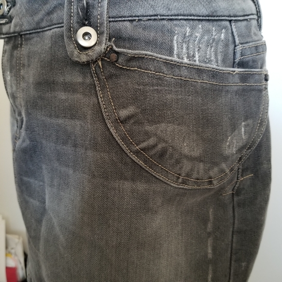 Mini jean skirt - Picture 2 of 6